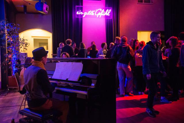 Get Der krieg ist der vater aller dinge For iPhone